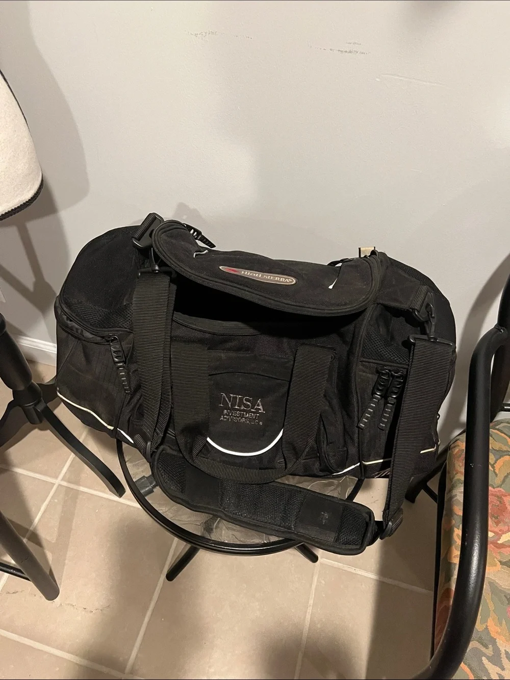 Black Men's Utility Duffel Bag with Shoulder Strap